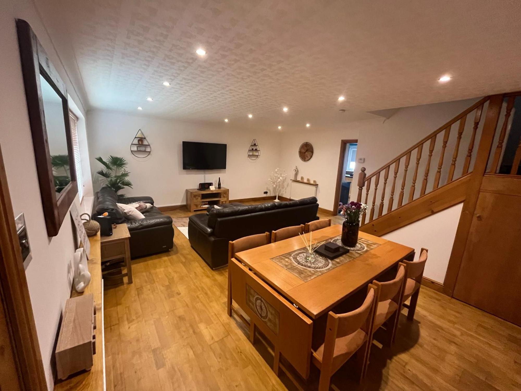 Wilford Charm Spacious 3Br Retreat In Nottingham Bagian luar foto